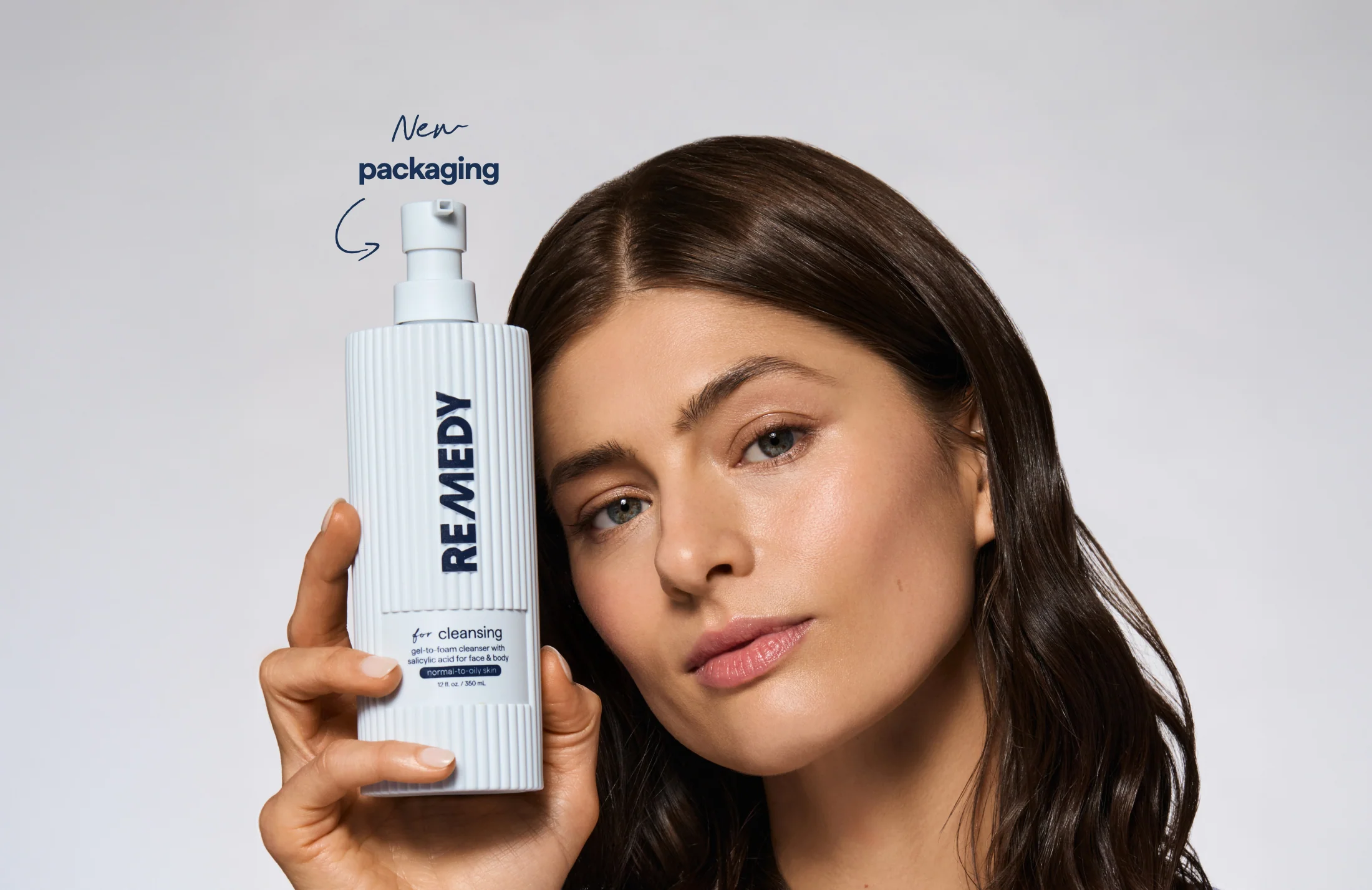 REMEDY Gel-to-Foam Cleanser with Salicylic Acid - Image 5